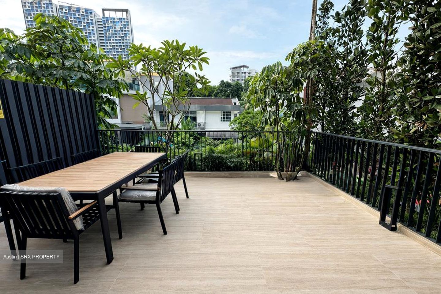 Shrewsbury Road (D11), Terrace #538126931